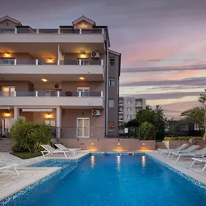 Sunny Garden A2 Apartment Split