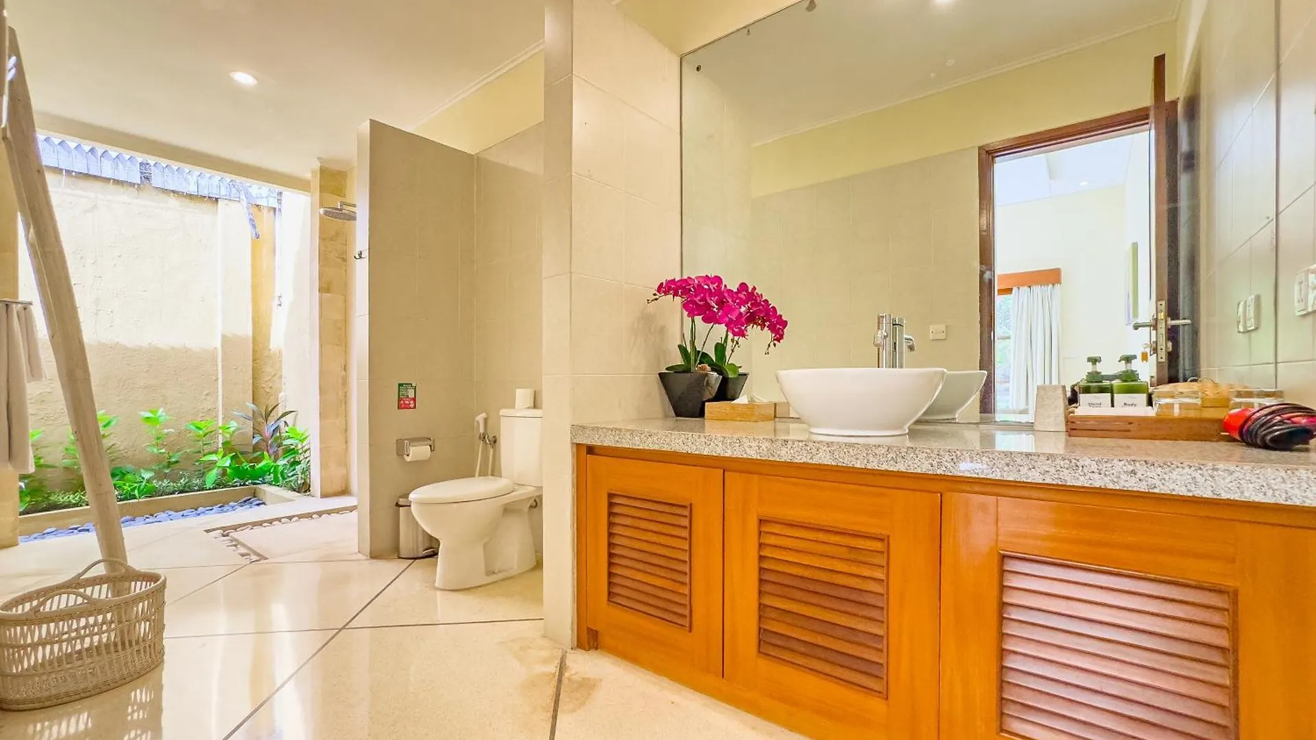 Villa Vara Managed By Villa Bugis Seminyak  Indonesia