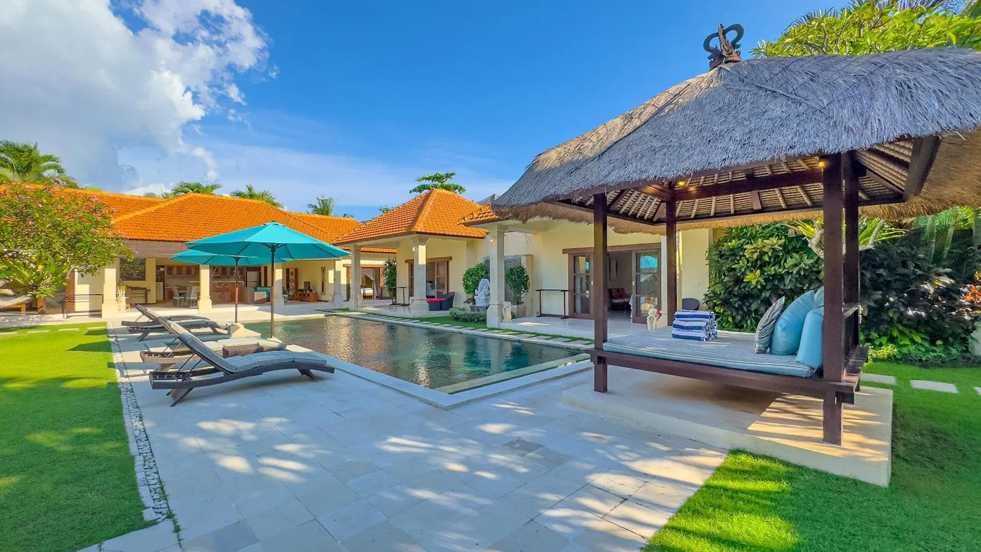 Villa Vara Managed By Villa Bugis Seminyak  Seminyak (Bali)